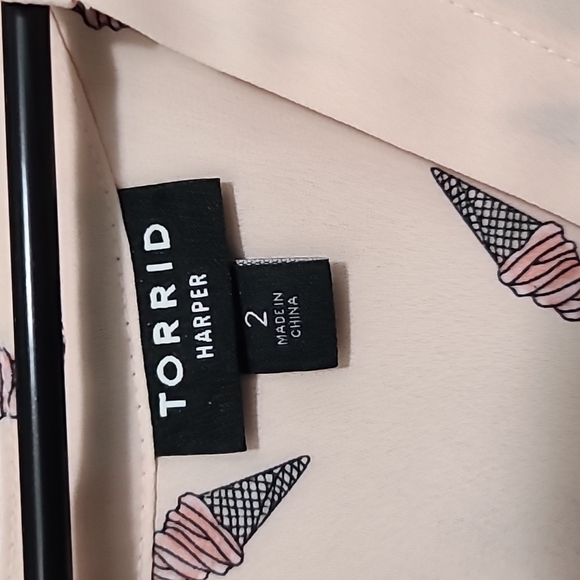 Torrid Harper Pink Ice Cream Cones Gently Used - Picture 2 of 3